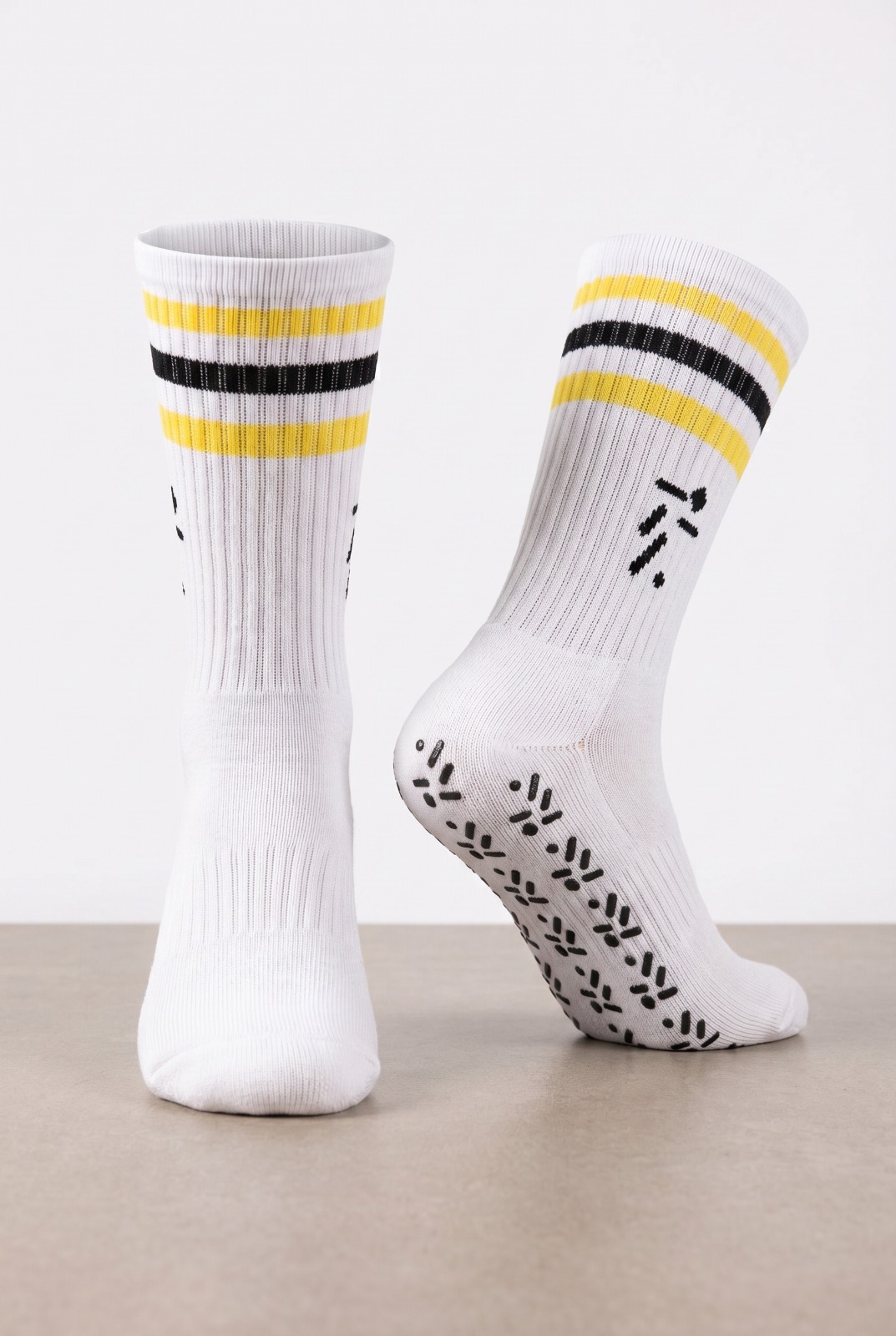 PASS grip socks